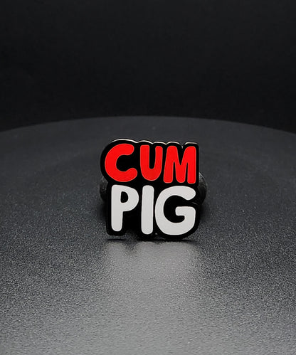 Horse Market Cum Pig Enamel Pin - Rubber back